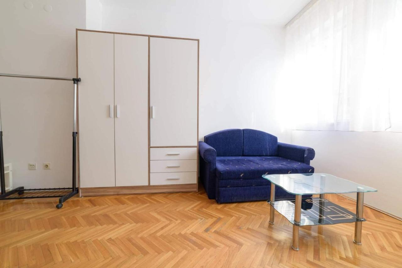 Mm2 Appartement Novi Sad Buitenkant foto