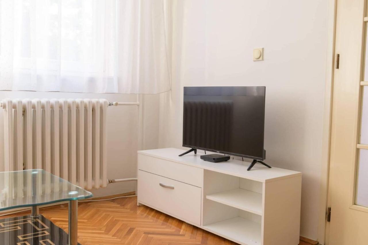 Mm2 Appartement Novi Sad Buitenkant foto