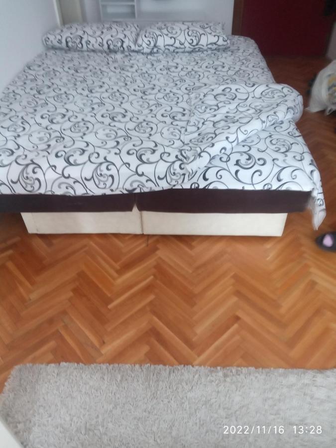 Mm2 Appartement Novi Sad Buitenkant foto
