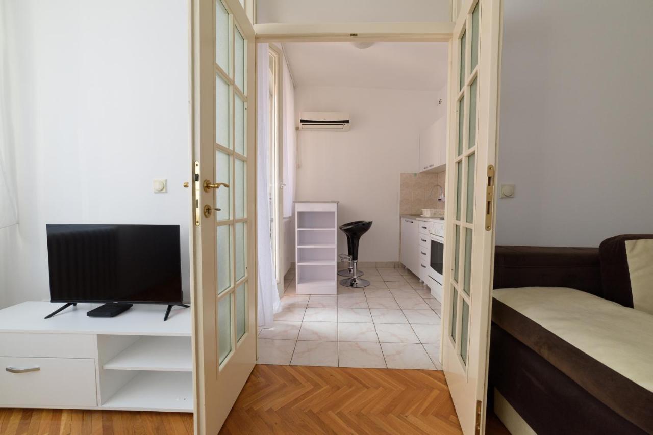 Mm2 Appartement Novi Sad Buitenkant foto