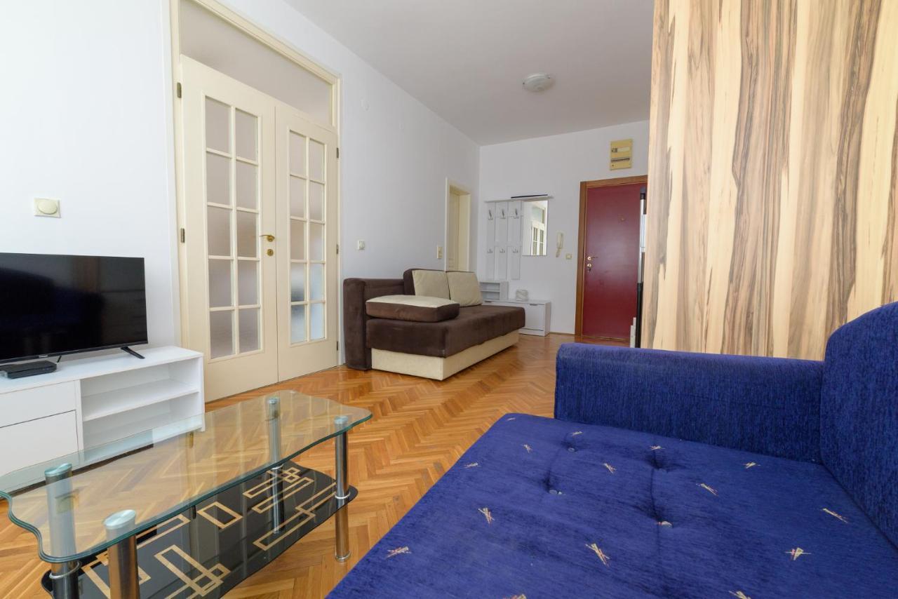 Mm2 Appartement Novi Sad Buitenkant foto