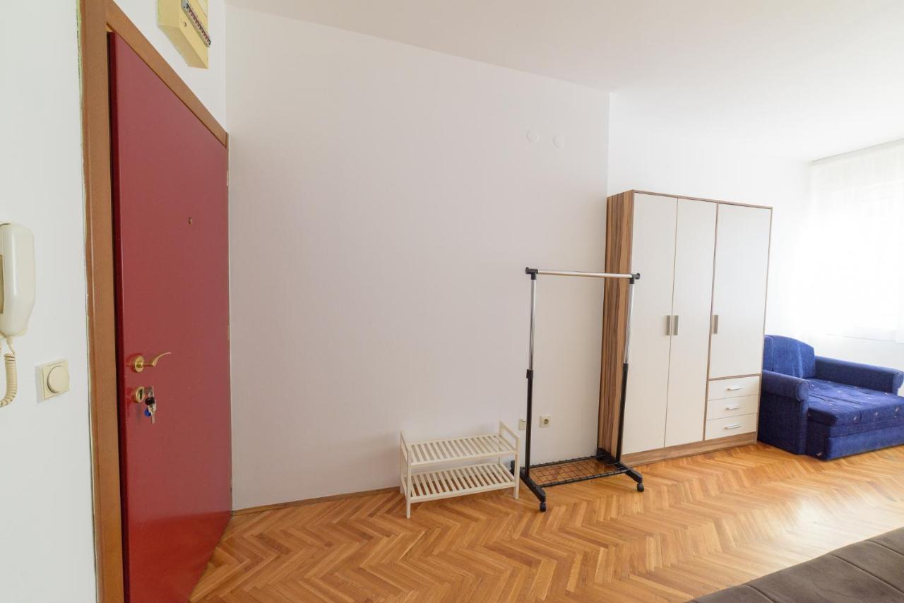 Mm2 Appartement Novi Sad Buitenkant foto